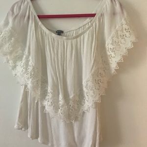 Off-the-shoulder top